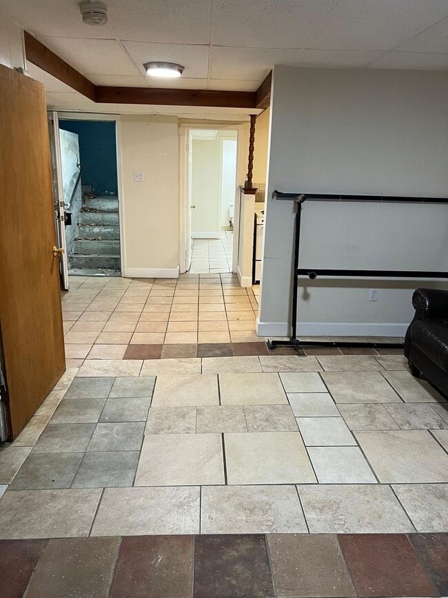 300 Chestnut St Unit Bsmnt