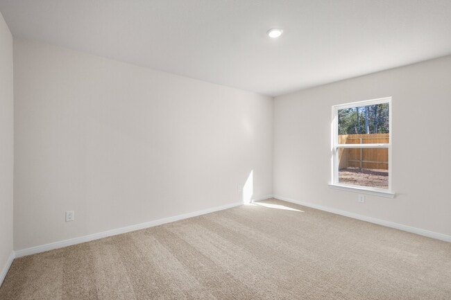 Building Photo - 320 Tejas Trl