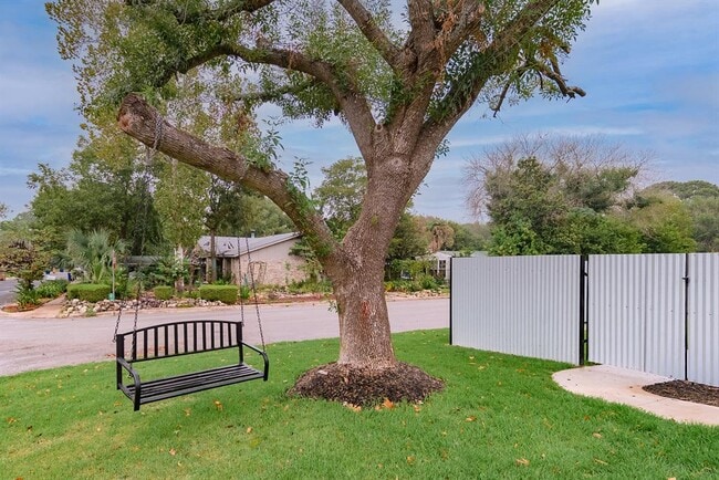 Photo - 1651 Chippeway Ln