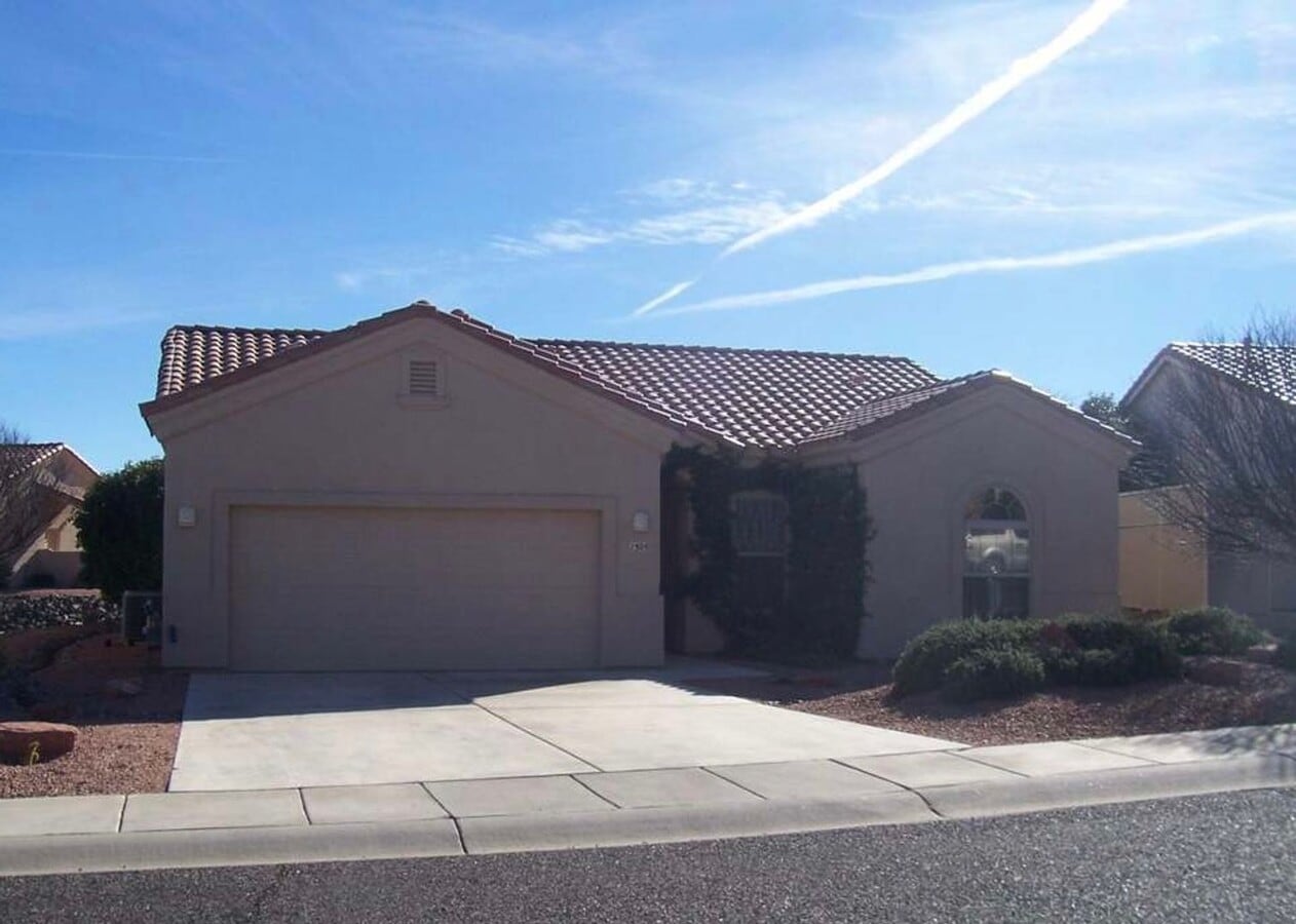 3Bedroom 2 Bathroom contact Property Pros - 3Bedroom 2 Bathroom contact Property Pros