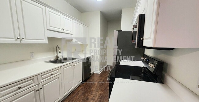 Photo - 1038 Walnut St