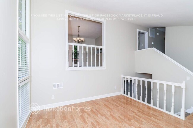 Photo - 430 Karen Dr