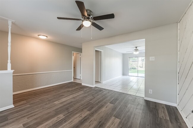 Photo - 7015 Pine Vista Ln