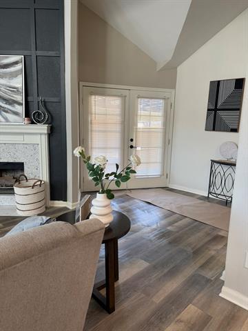 Photo - 8701 Woodlake Dr