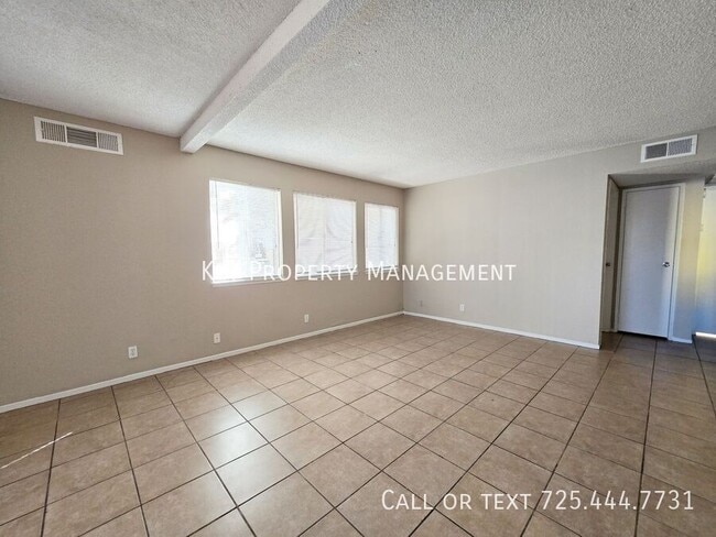 Photo - 2 BEDROOM CONDO NEAR DECATUR AND FLAMINGO Unit B