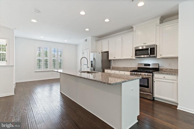 Building Photo - 23048 Mountain Laurel Ln