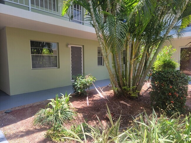 Building Photo - 2302 Sunrise Blvd Unit 2-105 Rental