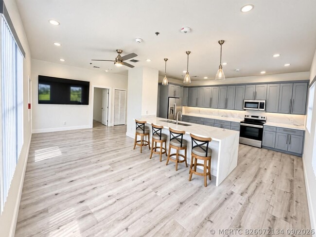 1720 NW 15th Terrace