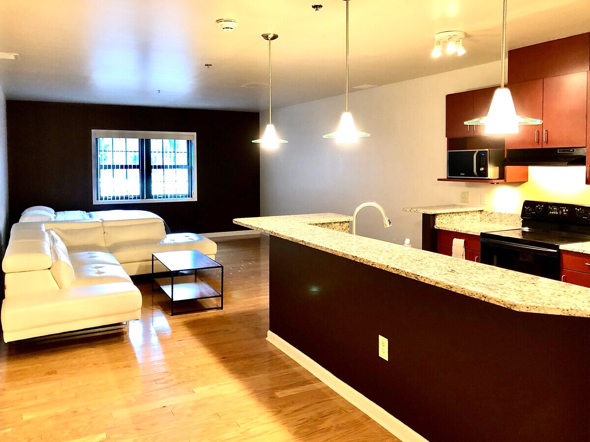 Photo - 250 S Main St Unidad 407