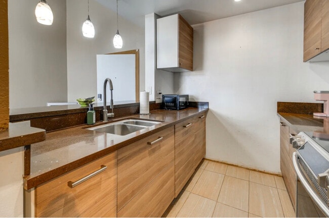 Photo - 550 W Regent St Unit 302