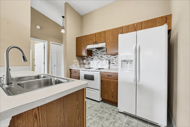 3255 Grand Pines Dr
