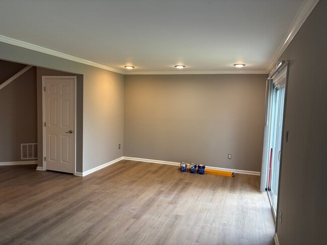 Photo - 2403 Doral Dr
