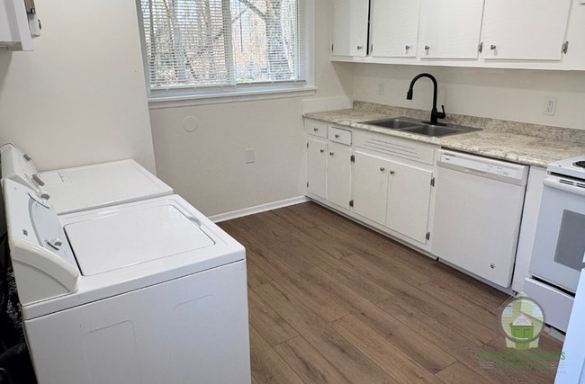 Photo - 2610 State Park Rd