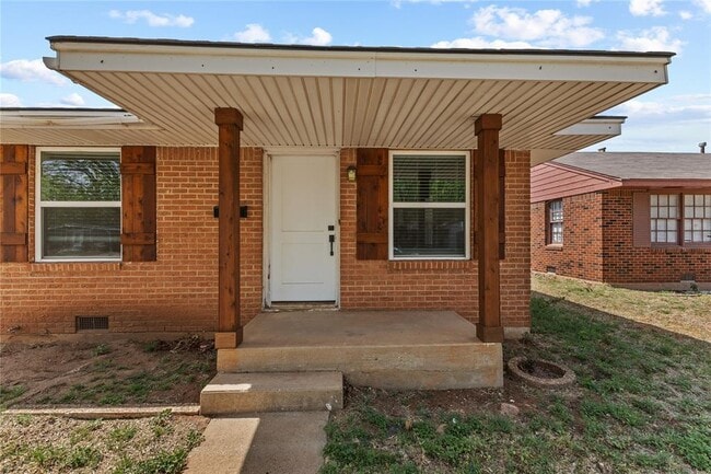 Photo - 700 Santa Fe Dr