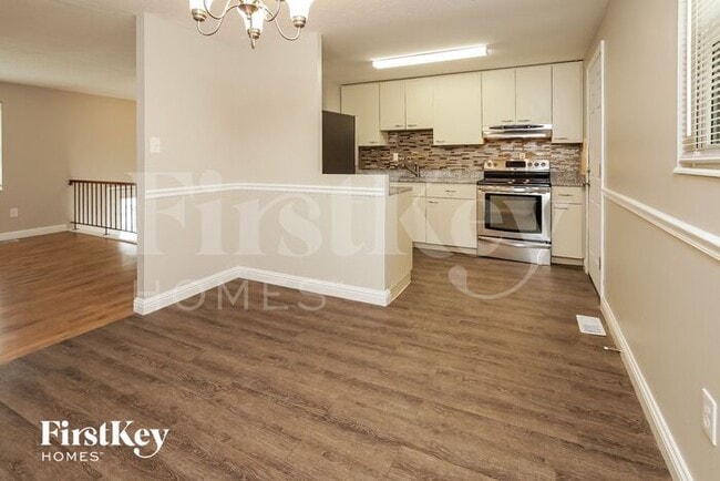 Photo - 1494 Meadowbright Ln