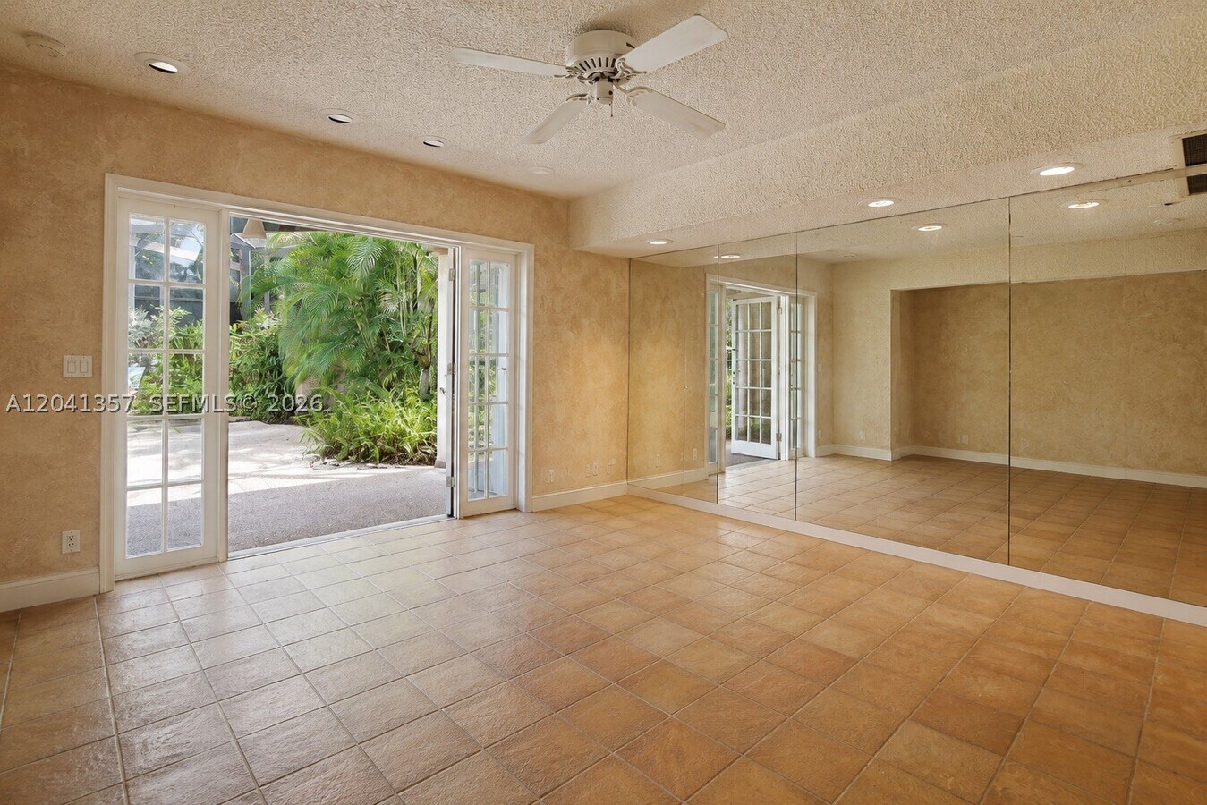 Photo - 3441 Poinciana Ave