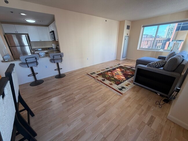 Photo - 8 Museum Way Unit 802