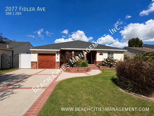 Building Photo - 2077 Fidler Ave