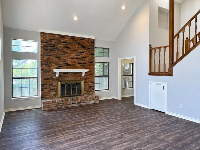 Photo - 55001 Windmill Ln
