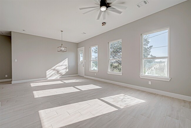 Photo - 3635 Needville Ave