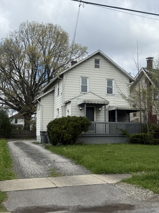 Building Photo - 126 Wesley Ave