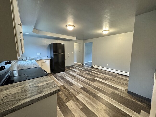 Photo - 1491-1493 Harvey St