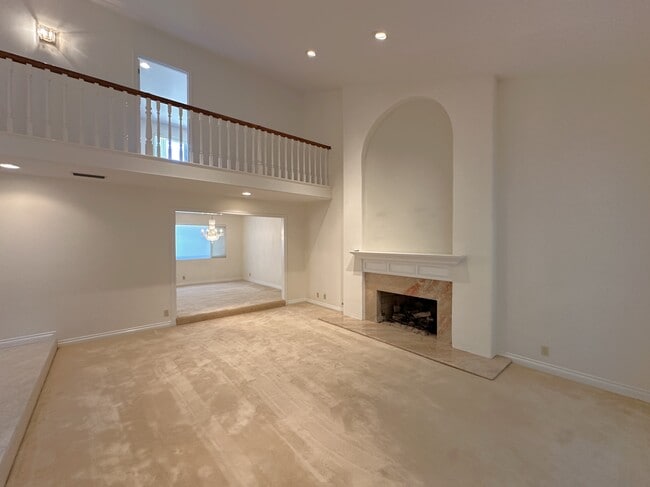 Photo - 26543 Academy Dr