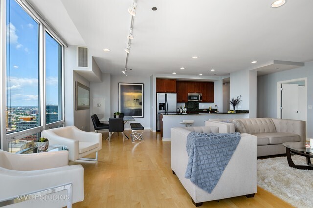 Photo - 737 W Washington Blvd Unit 2508