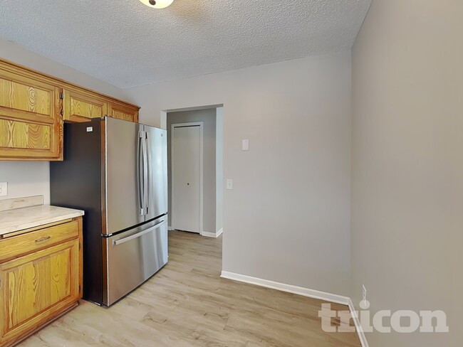 Photo - 8301 Thomas Ave N