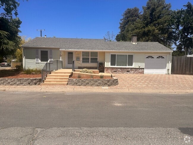 Building Photo - 3BD/1BA Home in Lovely Westwood Neighborhood