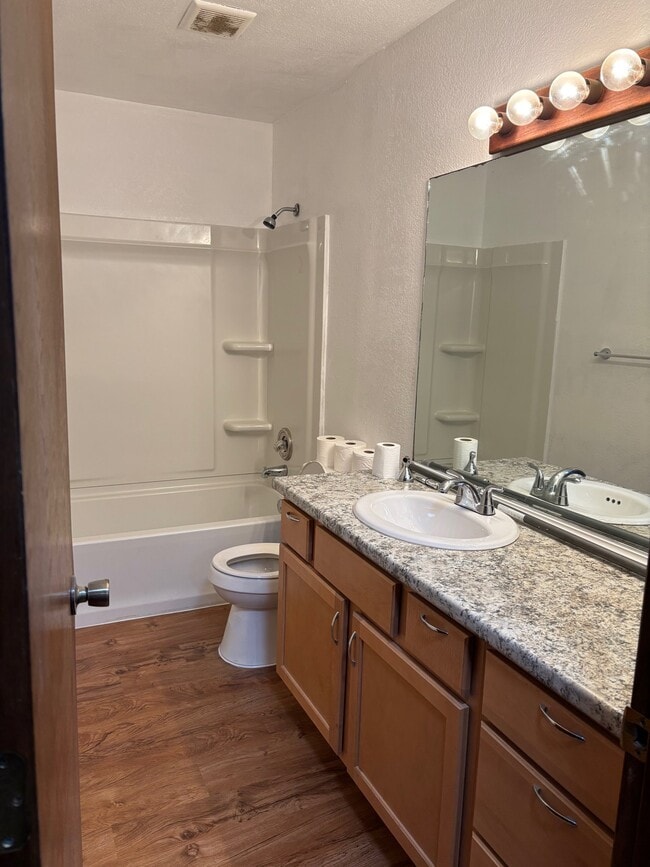 Photo - 1180 Golden Dawn Cir Unit 2