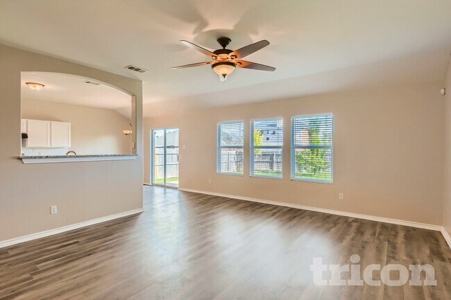 Photo - 712 Locustberry Dr