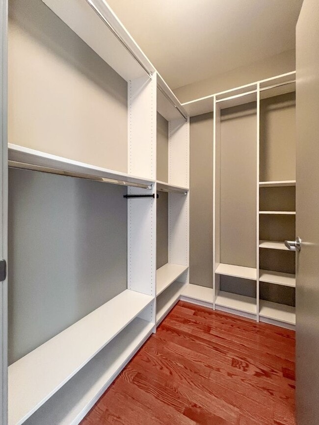 Building Photo - 2Bd/2Ba Burien Condo Unit 513