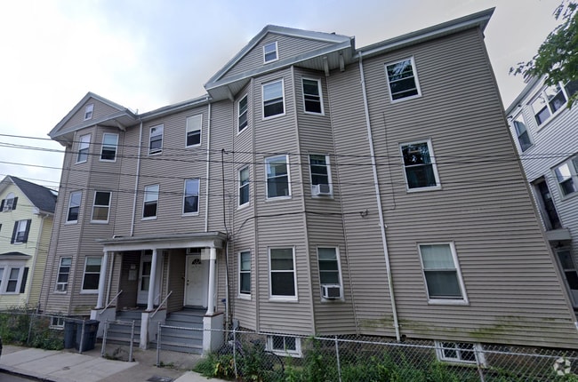Building Photo - 22 Bynner St Unit 2 Rental