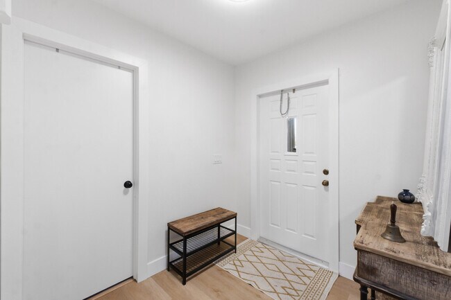 Photo - 608 Northshore Dr