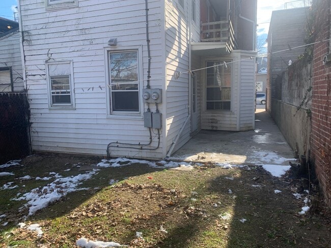 Photo - 1st Floor 2 Bedroom Apartment, Private Entrance, Small Yard, York City SD