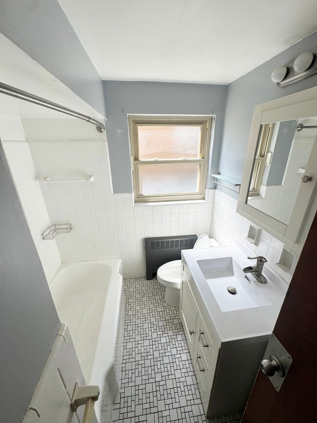 Photo - 4216 Applegate Ave Unit 1