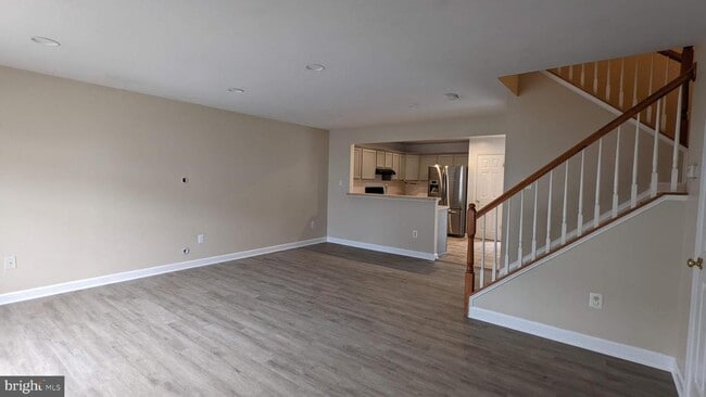 Photo - 829 Gallows Ct