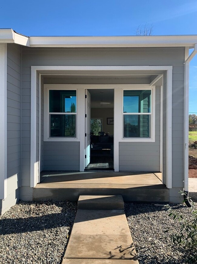 Photo - Paradise Home for rent, Newer construction...