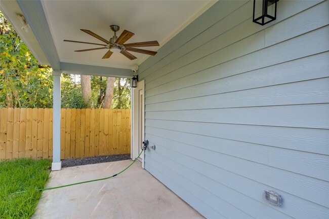 Photo - 957 Ringold St