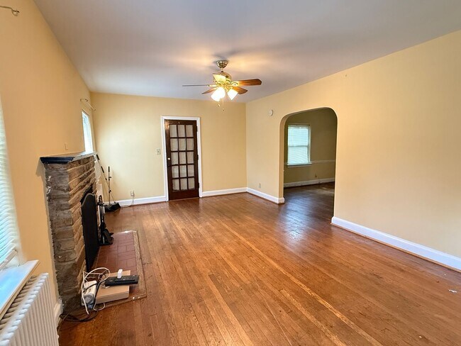 4409 Brandywine St NW