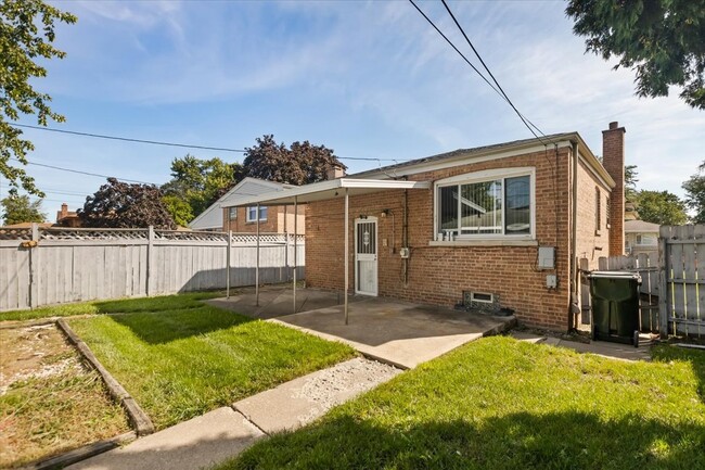 Photo - 15304 Grant St