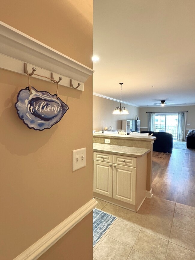 Building Photo - 4875 Luster Leaf Cir Rental
