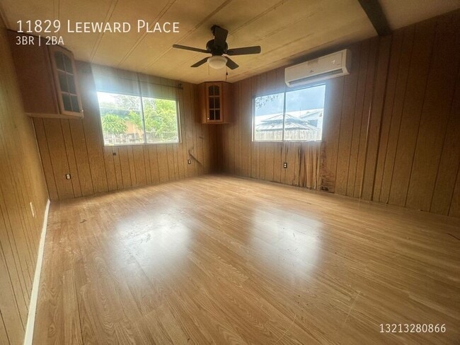 Photo - 11829 Leeward Pl