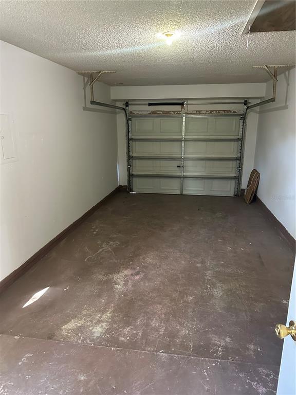 Photo - 5 Spring Loop Cir