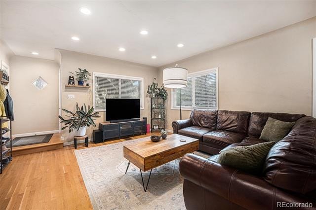 Photo - 895 Vance St