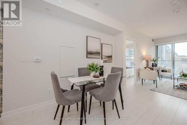 Photo - 19 Western Battery Rd Unit 310