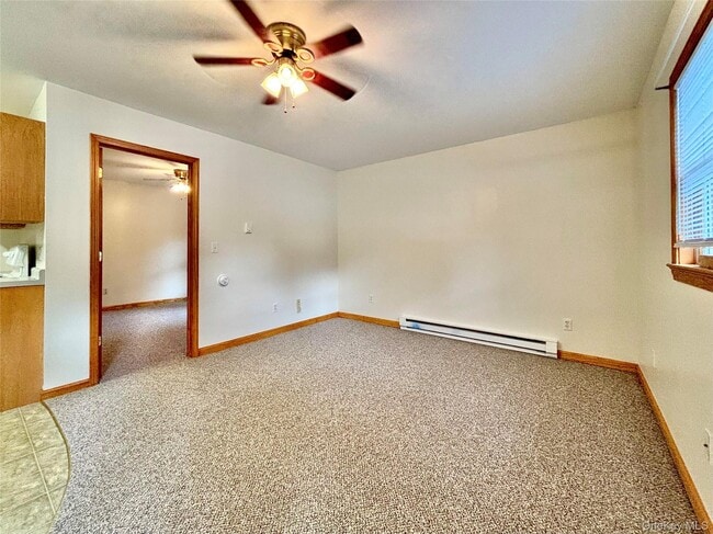Photo - 15-15 Wyant Dr