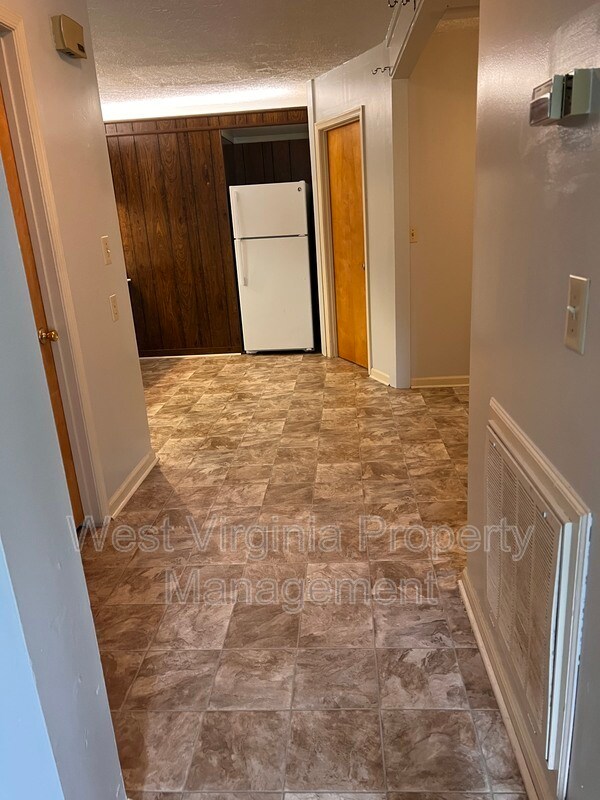 Photo - 184 Wyndale Dr Unit 9