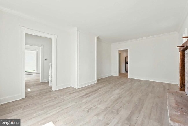 Photo - 471 N Elmwood Rd